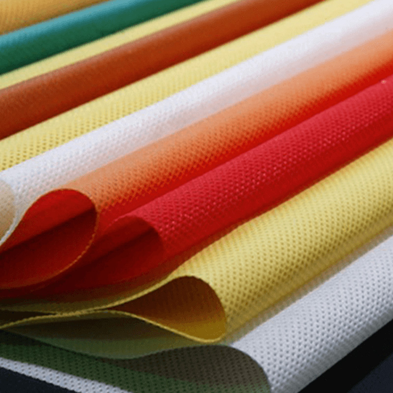 Fehér, nem szőtt poliészter vágott szál (tűszúráshoz használható) 2,5 D × 64 mm